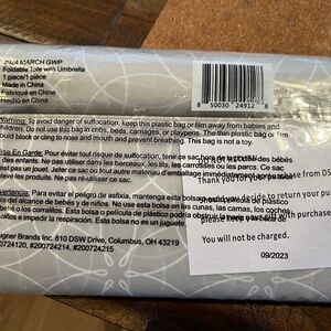 DSW Tote and umbrella